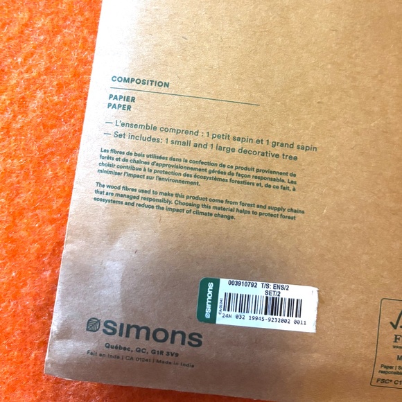 Handcrafted cream and gold 3D paper firs Christmas trees set of 2 NWT - Picture 7 of 7